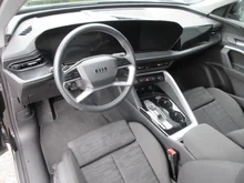 Audi Q5 SUV TDI quattro 150 kW in 0E Mythosschwarz Metallic