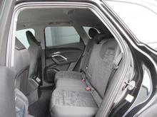 Audi Q5 SUV TDI quattro 150 kW in 0E Mythosschwarz Metallic