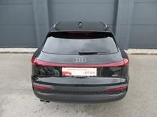 Audi Q5 SUV TDI quattro 150 kW in 0E Mythosschwarz Metallic