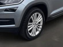 Škoda Kodiaq 4x4 Style TDI SCR DSG in dunkelgrau - metallic