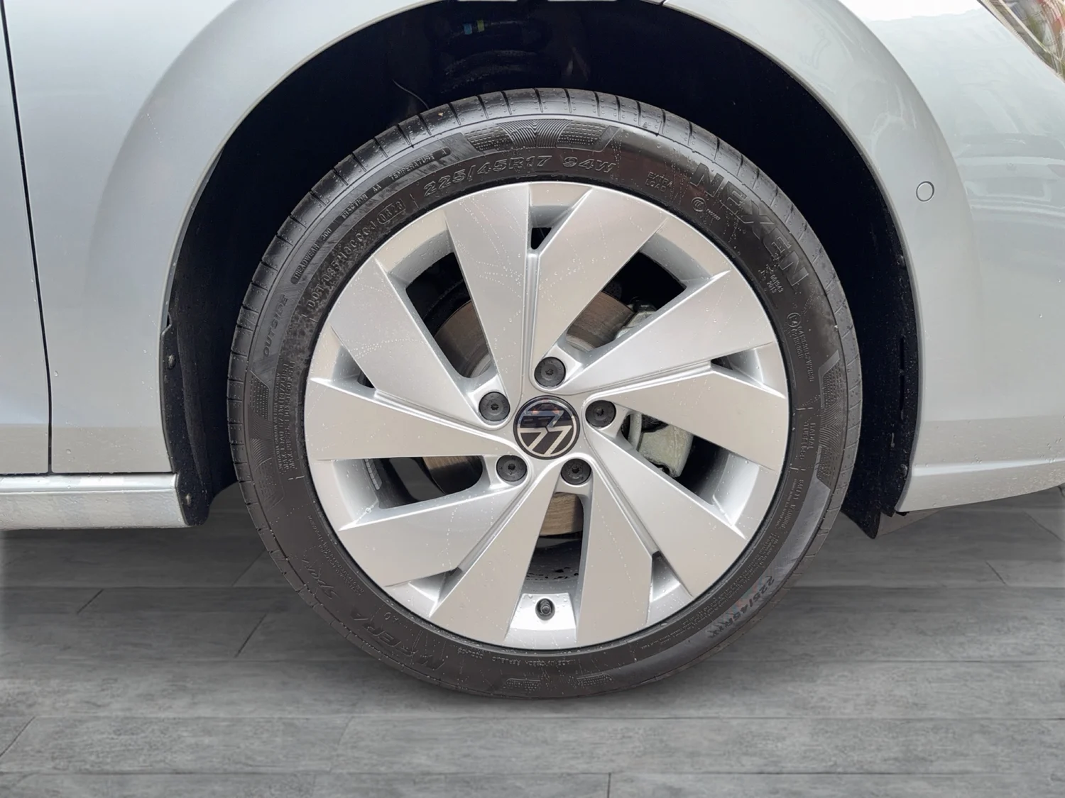 Bild eines VW Golf Rabbit mHEV DSG