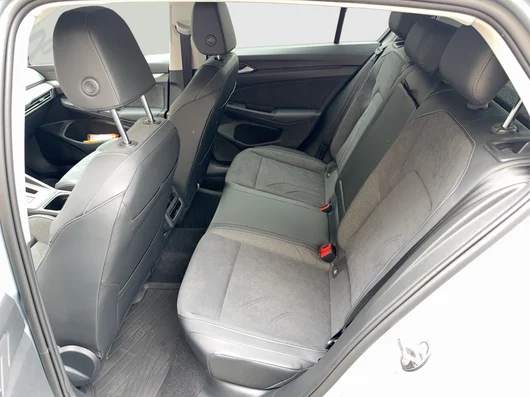 Bild eines VW Golf Rabbit mHEV DSG