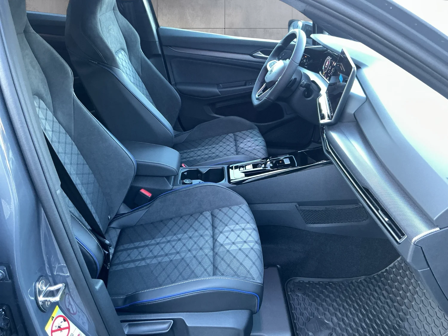 Bild eines VW Golf Sport mHEV TSI DSG