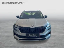 Škoda Karoq Sportline TSI DSG ACT in Smokey Diamond-Silber Metallic