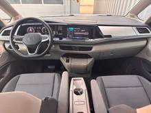 VW Multivan Business eHybrid 180 kW 4MOTION in Candyweiß / Starlight Blue Metallic
