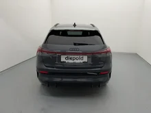 Audi Q4 e-tron quattro in Tamboragrau Metallic
