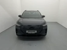 Audi Q4 e-tron quattro in Tamboragrau Metallic