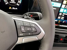 VW Tiguan Friends eTSI DSG in Grenadillschwarz Metallic