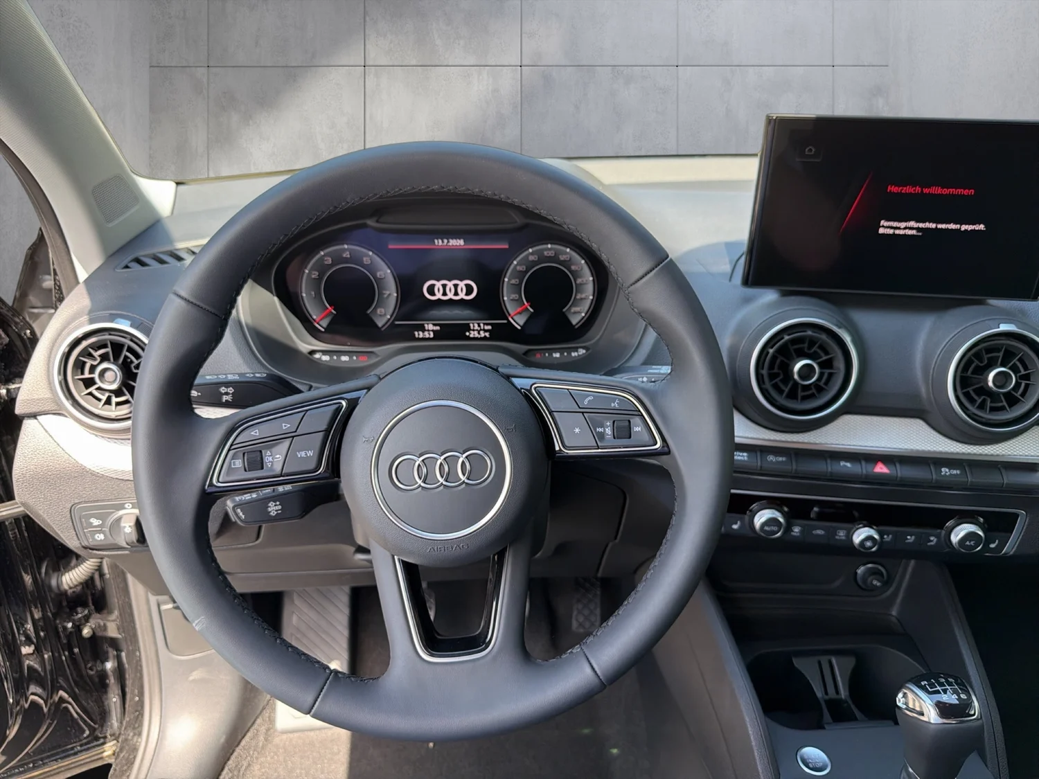 Bild eines Audi Q2 30 TFSI admired