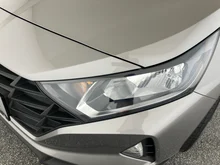 Hyundai i20 1,2 MPI i-Line in dunkelgrau - metallic