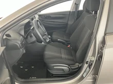 Hyundai i20 1,2 MPI i-Line in dunkelgrau - metallic