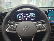 VW Tiguan Friends eHybrid DSG 150 kW in Delfingrau Metallic