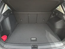 VW Tiguan Friends eHybrid DSG 150 kW in Delfingrau Metallic