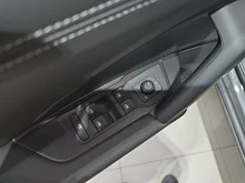 VW Tiguan Friends eHybrid DSG 150 kW in Delfingrau Metallic