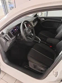 Thumbnail-Foto von Fahrzeug