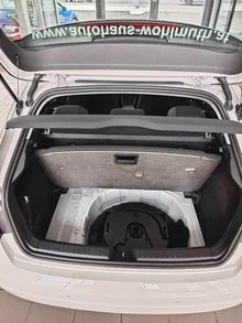 Thumbnail-Foto von Fahrzeug