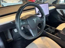 Tesla Model 3 Performance Dual AWD in weiss - metallic