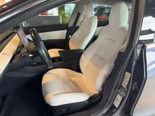 Tesla Model 3 Performance Dual AWD in weiss - metallic