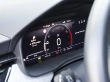 Škoda Kamiq Selection TSI DSG in Black-Magic Perleffekt