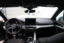 Audi A4 Avant 30 TDI S line in dunkelgrau - metallic