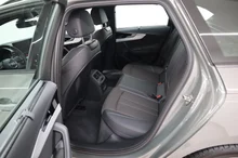 Audi A4 Avant 30 TDI S line in dunkelgrau - metallic