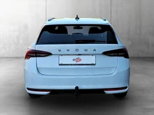 Škoda Octavia Combi Selection TSI mHEV DSG in Moon-Weiß Metallic