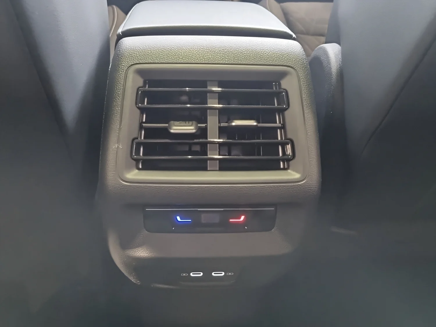 Bild eines Tiguan Friends eTSI DSG