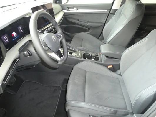 Bild eines VW Golf Sport mHEV TSI DSG