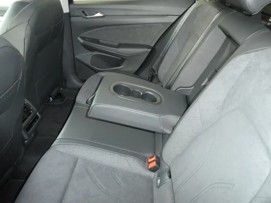 Bild eines VW Golf Sport mHEV TSI DSG