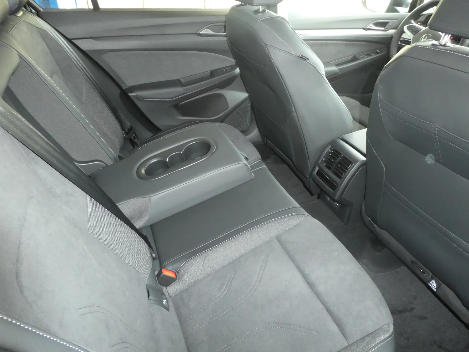 Bild eines VW Golf Sport mHEV TSI DSG