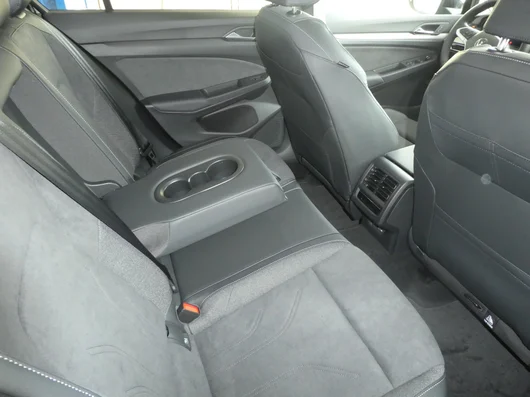 Bild eines VW Golf Sport mHEV TSI DSG