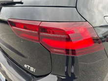 VW Golf R-Line mHEV TSI DSG in  Deep Black Perleffekt