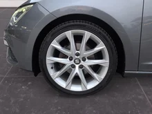 SEAT Leon FR TSI in Fels-Grau Metallic