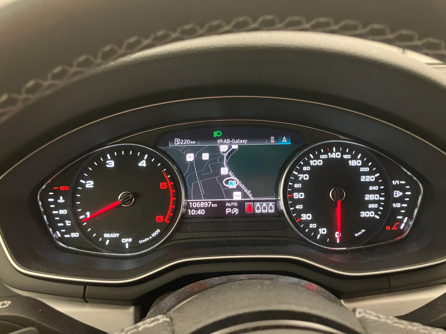 Audi A4 Limousine 40 TDI S line quattro | Bild 14 von 27