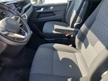 VW Multivan Trendline TDI in 2T Deep Black Perleffekt