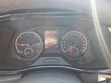 VW Multivan Trendline TDI in 2T Deep Black Perleffekt