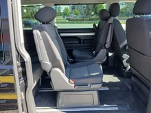 VW Multivan Trendline TDI in 2T Deep Black Perleffekt