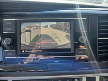 VW Multivan Trendline TDI in 2T Deep Black Perleffekt