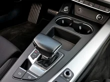 Audi A4 Avant 35 TDI in brillantschwarz Klar
