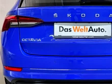 Škoda Octavia Combi Ambition iV DSG in ENERGY-BLAU