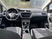 VW Touran Sky TDI SCR 5-Sitzer in Indiumgrau Metallic