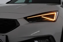 SEAT Leon FR Edition 1.5 TSI 115 PS in Candy-Weiß