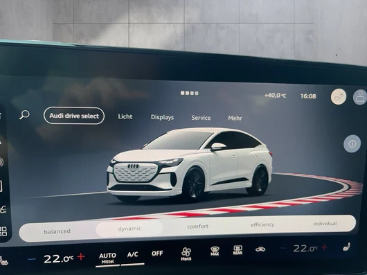 Bild eines Audi Q4 Sportback e-tron  performance