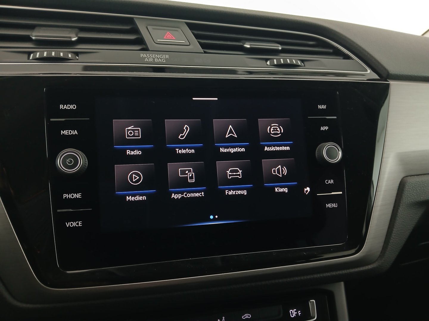 VW Touran Comfortline TDI SCR | Bild 18 von 32