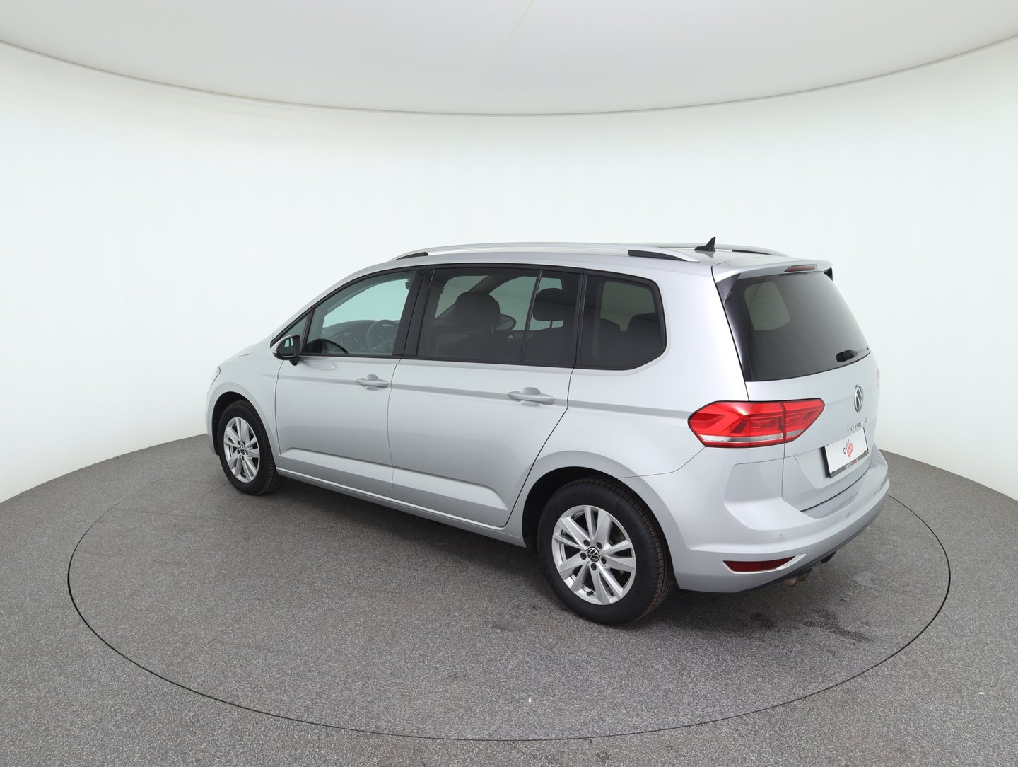 VW Touran Comfortline TDI SCR | Bild 7 von 32