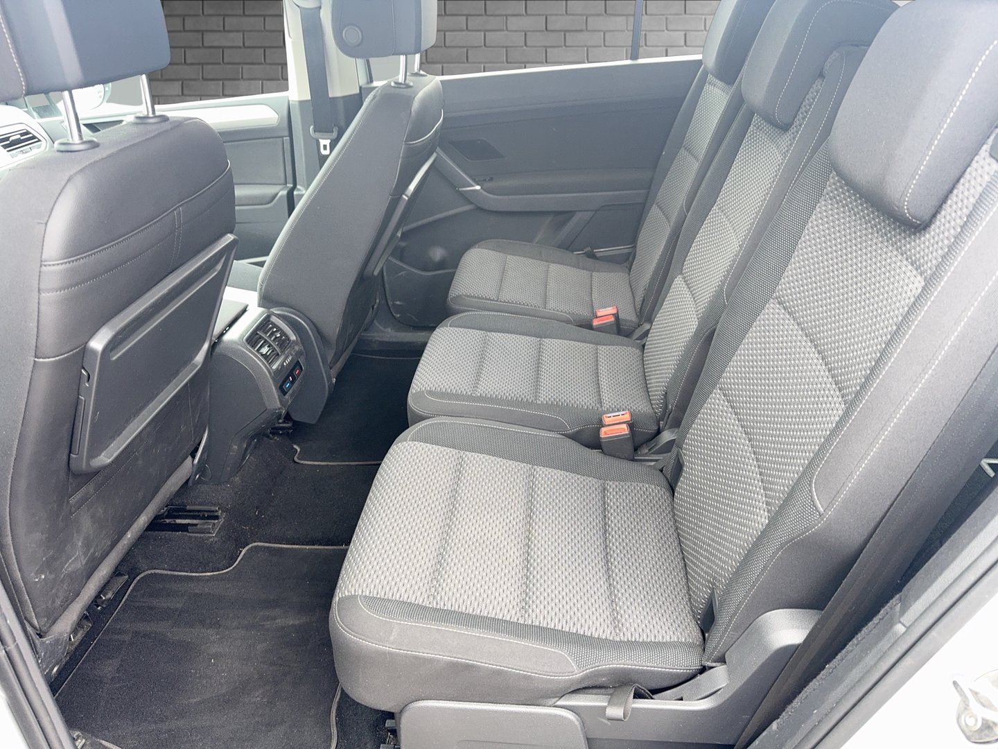 VW Touran Comfortline TDI SCR | Bild 17 von 21