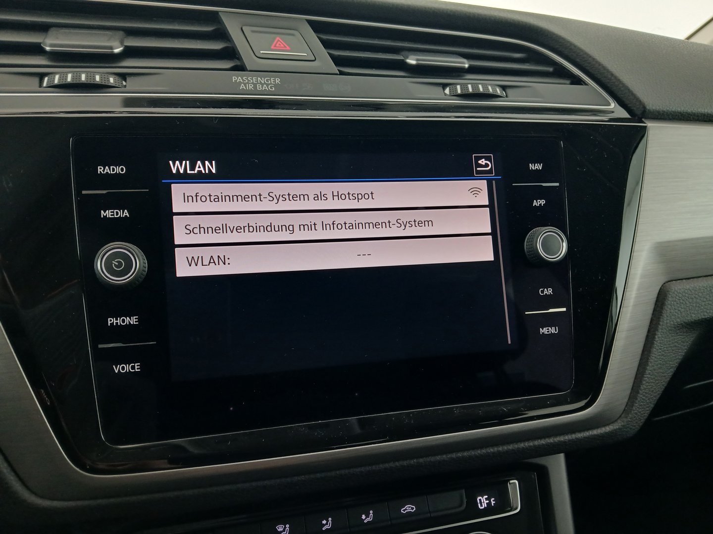 VW Touran Comfortline TDI SCR | Bild 23 von 32