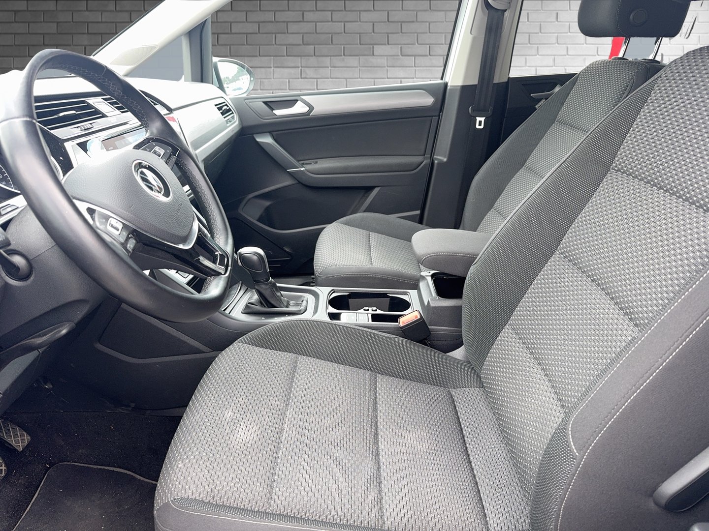 VW Touran Comfortline TDI SCR | Bild 9 von 21