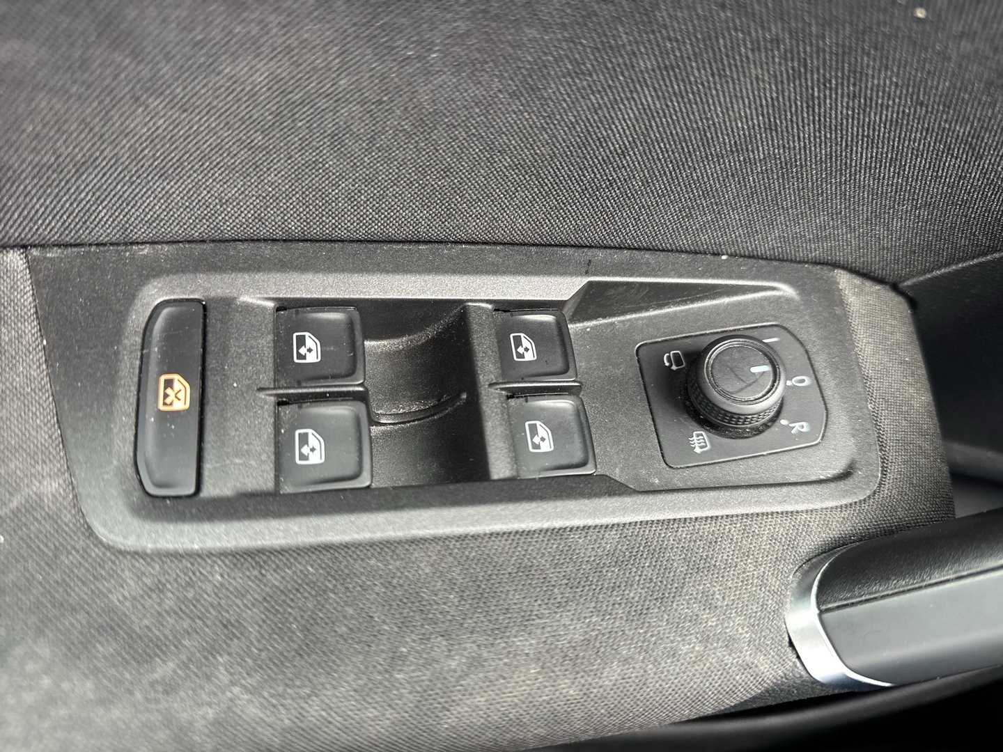 VW Touran Comfortline TDI SCR | Bild 7 von 21