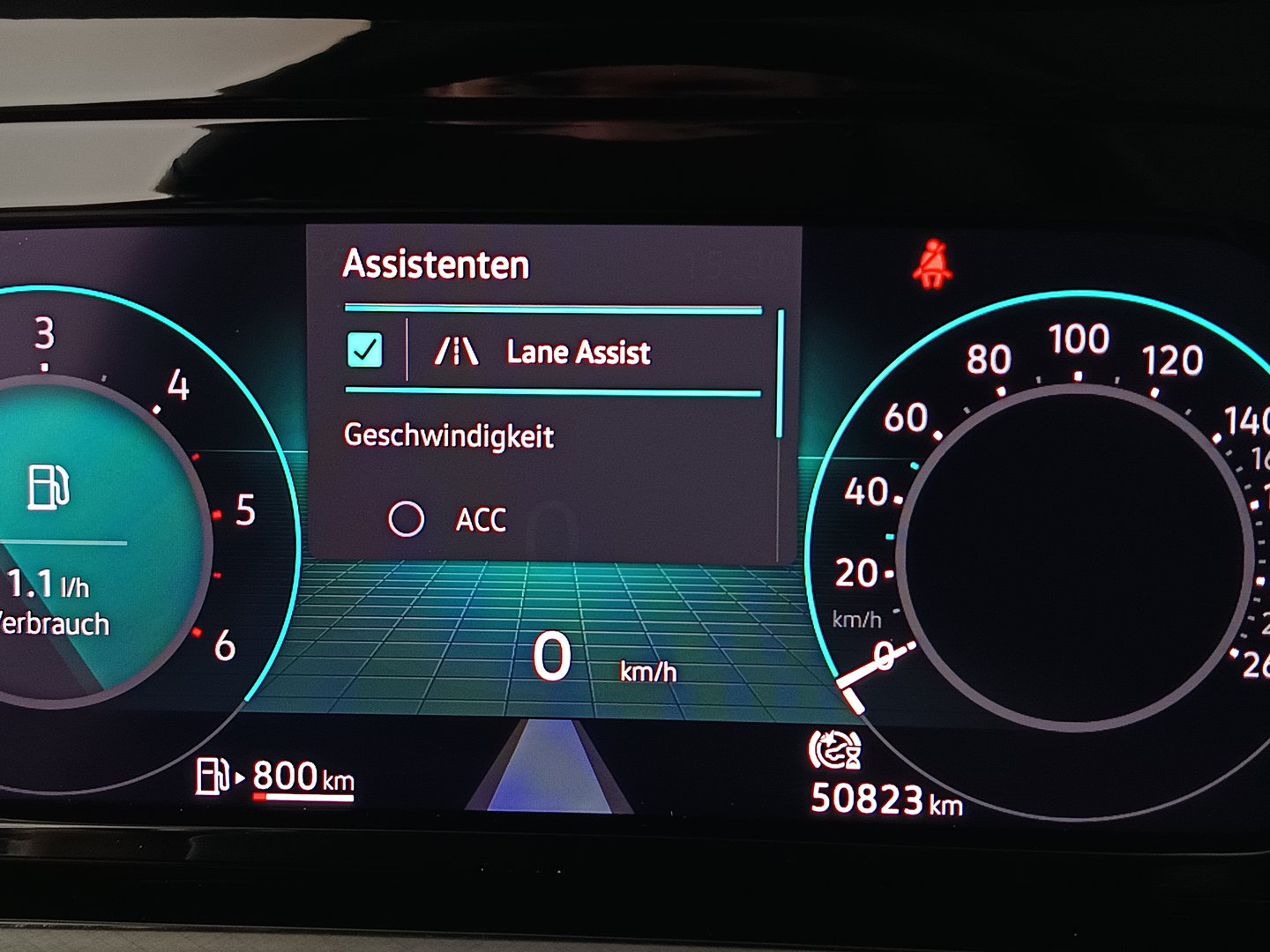 VW Golf Variant Life TDI | Bild 27 von 29